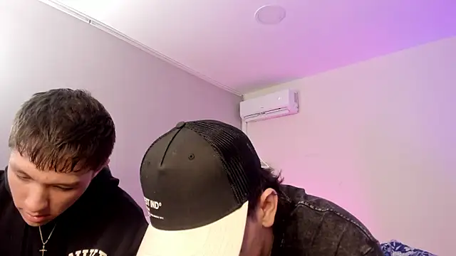 Handsomeboyss19 webcam