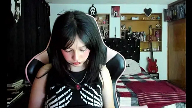 Maki_Zein_ webcam