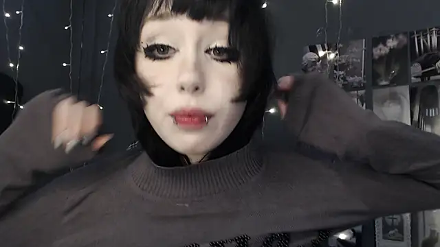 lucy8bit webcam