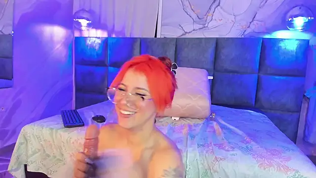 MelaniieRoux webcam