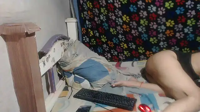 ELIZABET2- webcam