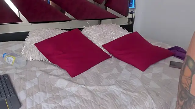LannaCartoon webcam