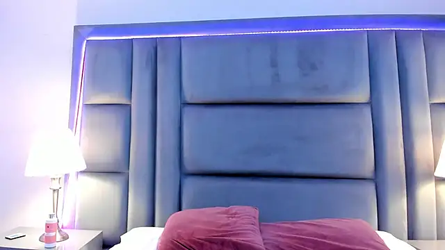 GabyMoreau webcam
