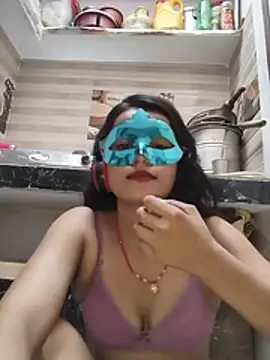 Shalini_gi webcam