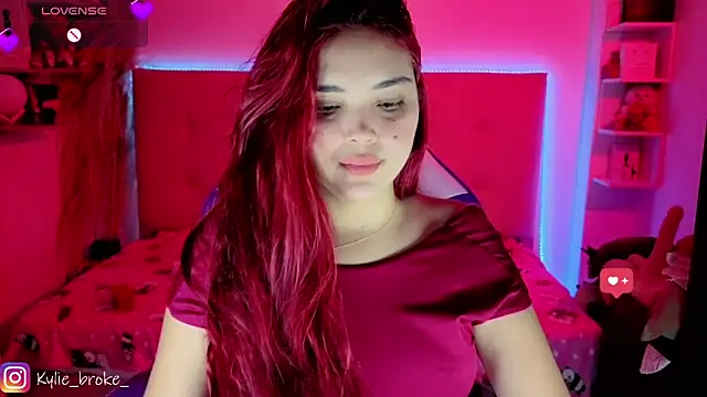 Kylie_brokee webcam
