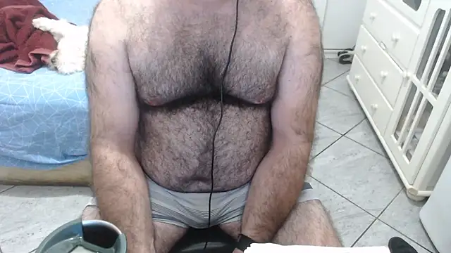 MysterBearMG live cam