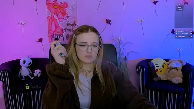 liana_kisses webcam