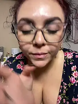 AlmaraRouge webcam