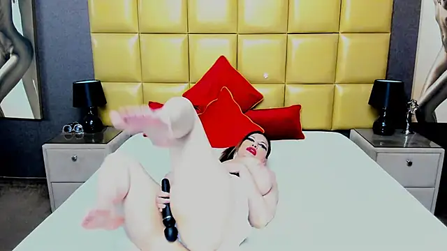 KiraLeila webcam