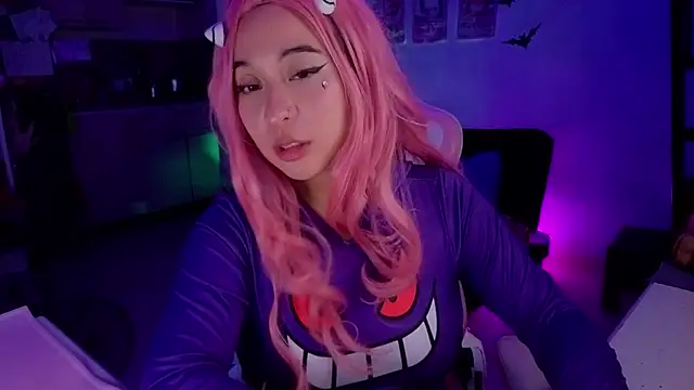 Celeste_Bauman webcam