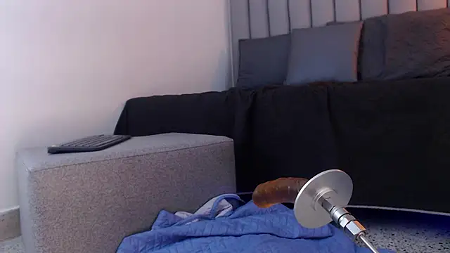 hisoka_011 - Hisoka_011's free webcam - UK Sex Cams