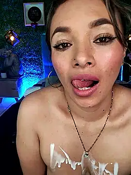 Kiaraa88 webcam
