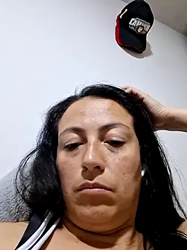 Lauryn_Jones webcam