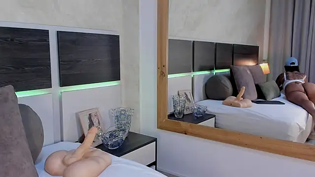 Natalia_Cruzz webcam