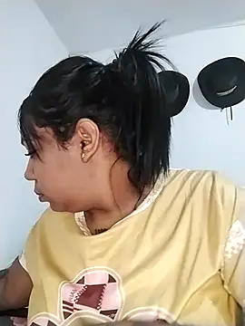 emma_purple_ webcam
