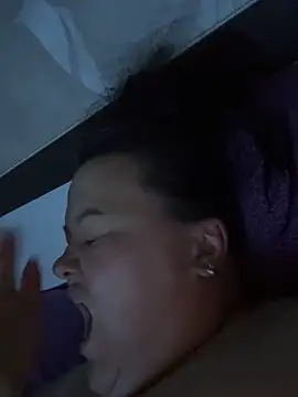 SunnyLeila2101 webcam