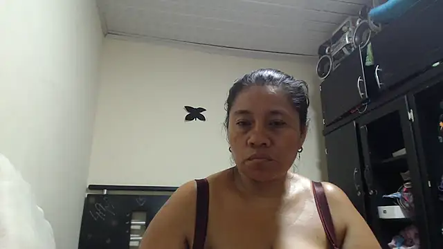 adrixxx38 webcam