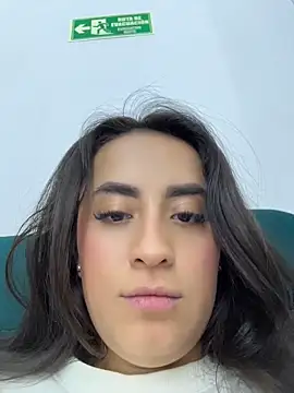 Antonella_Julieta webcam