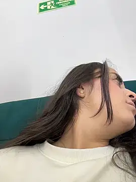 Antonella_Julieta webcam