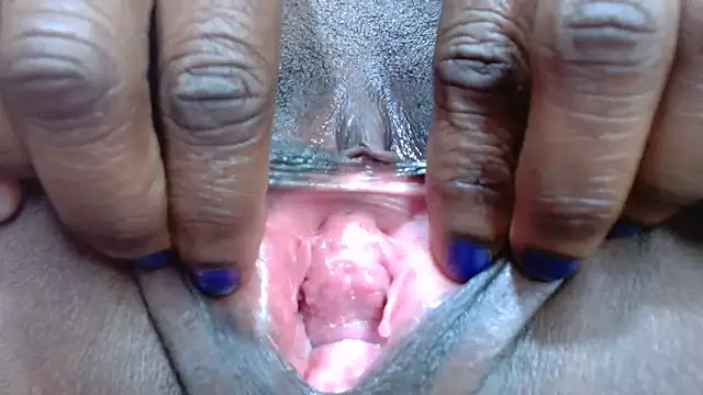 BBWMIDGET webcam