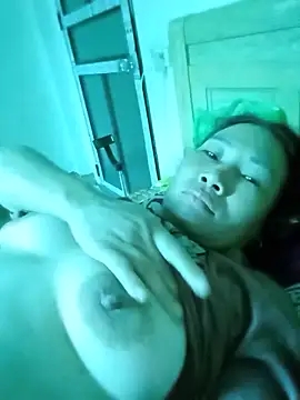 BlueGirlyeah webcam