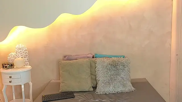 Kloee_12 webcam