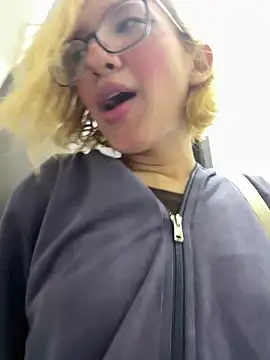 SweetBunnyGF webcam