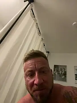 HotHotPursuit1