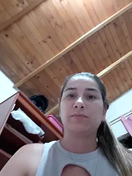 Iris_love18 webcam