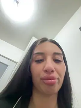 blueeyes_bb (F teen) - Make me cum 💦