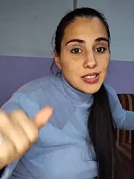 kariciasecreta webcam