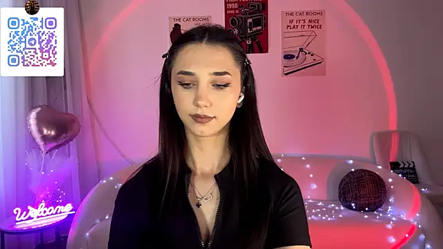LinaMour webcam