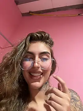 miiabellovic webcam