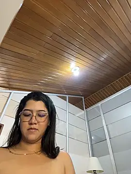 Chloe_Thomsoon_ webcam