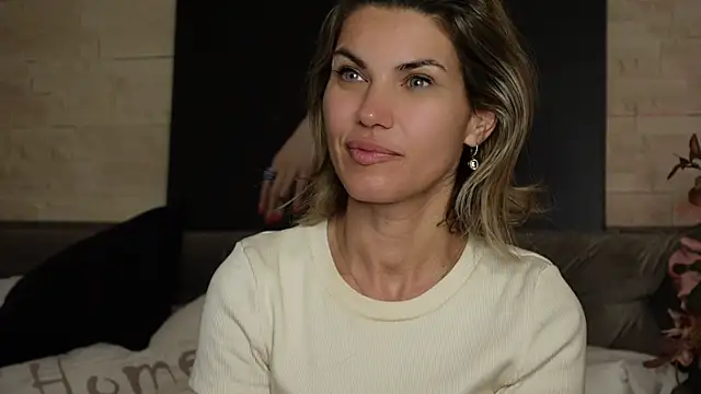 FeliciaKrige webcam