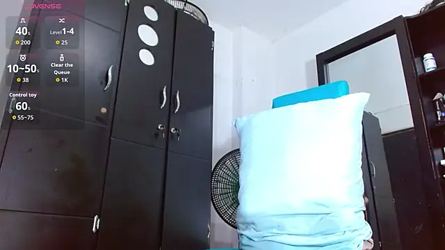 SELFSUCK_KING_420 webcam