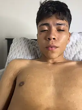 maxiwildd (M twink) - Delicious Pre cum