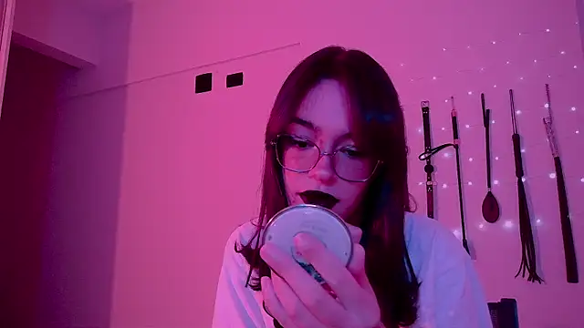 nina_kink - Nina_kink's free webcam - UK Sex Cams
