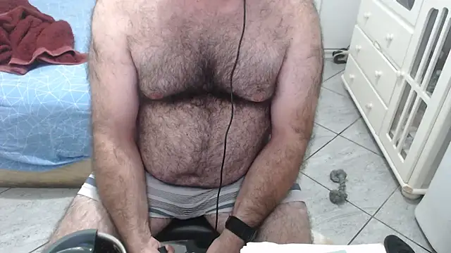 MysterBearMG live cam