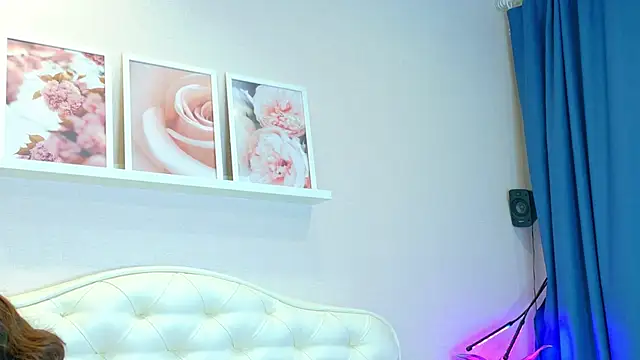 LadySweetWife Live Webcam on Stripchat