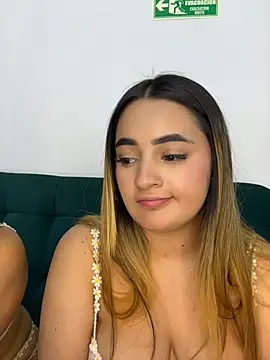 Antonella_Julieta webcam