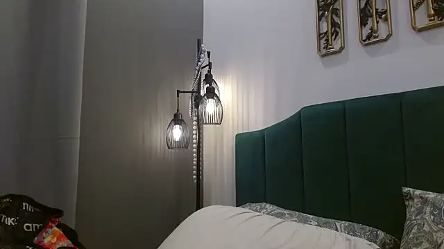 HazelSkyesChat
