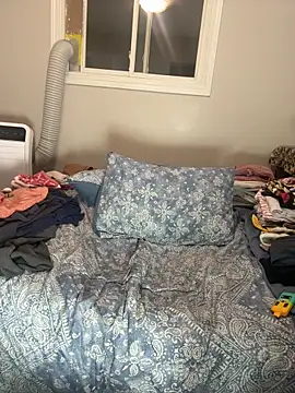 sluttybabygirl02 webcam