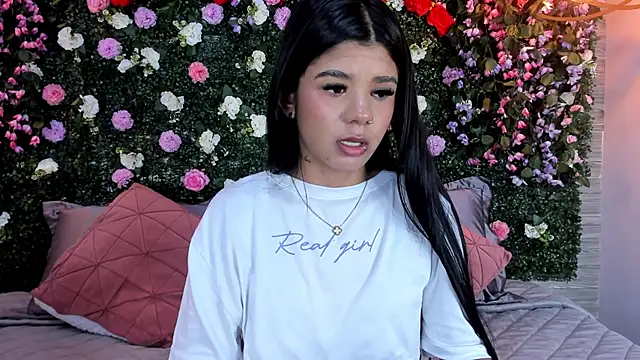 ViolettGracee webcam