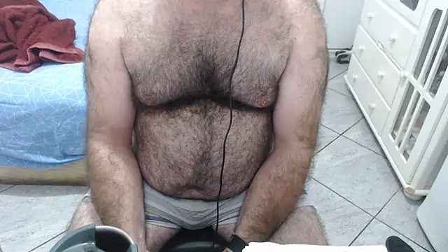 MysterBearMG live cam