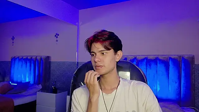 Derek_Sinn webcam