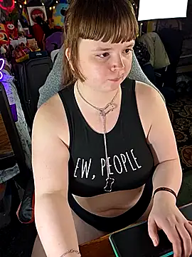 velvetdiablo (F young) - tease my pussy in cam 5 minutes