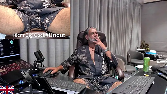 OnlineBossUK live cam