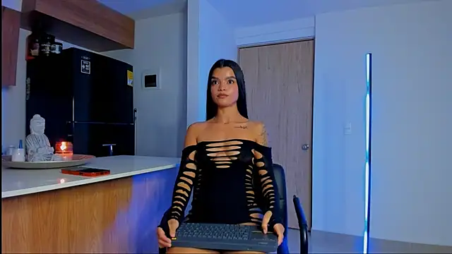 mia_world_ - Mia_world_'s free webcam - UK Sex Cams