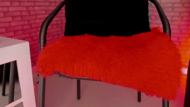 roxxy_white webcam